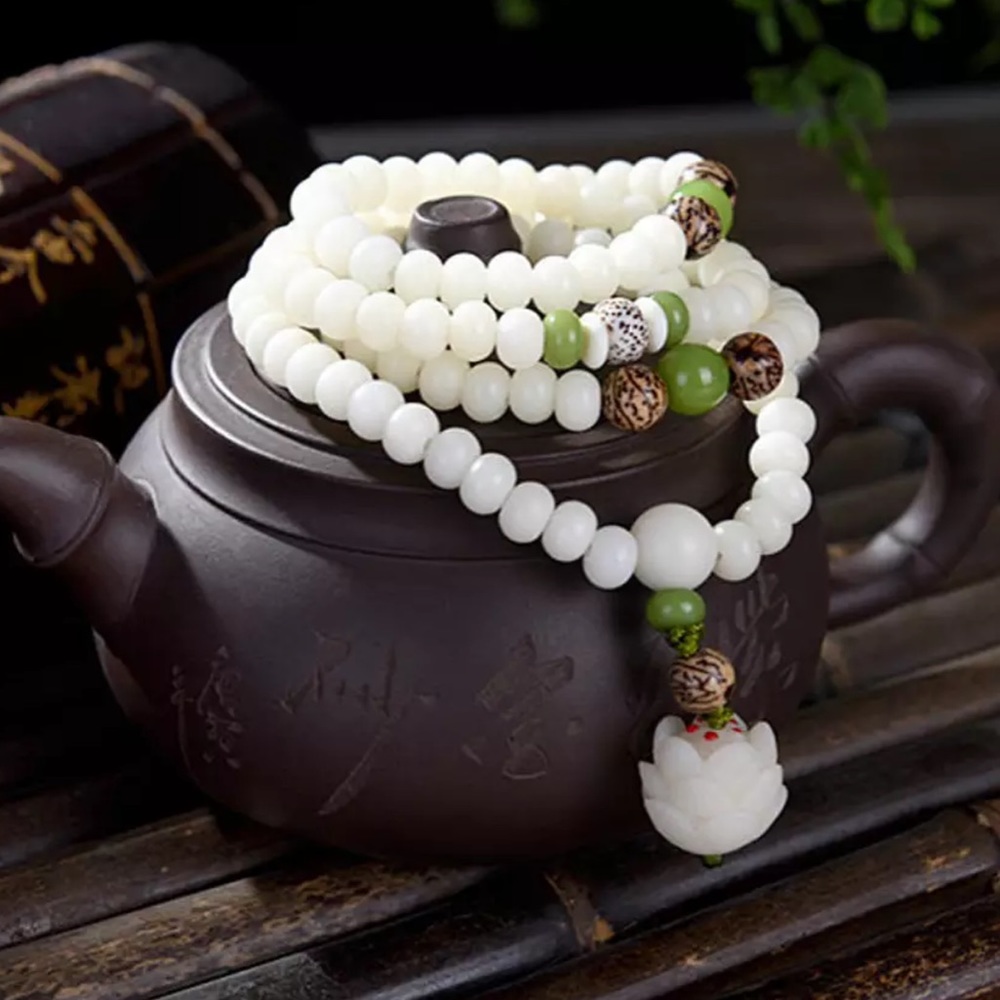 Bodhi root Carved Lotus meditation mala - Picture 2 of 5